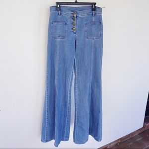 💙 Chloè bell bottom jeans. SIZE 38/ (6) 🌸